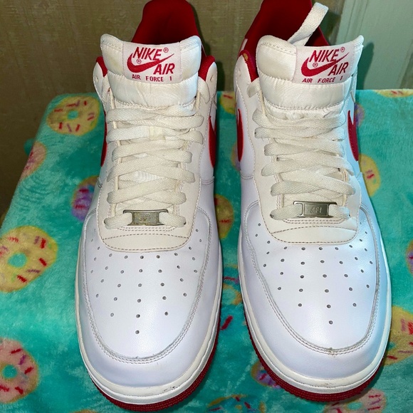 Nike  AF 1 Low Retro Summit White /University Red - Picture 12 of 12